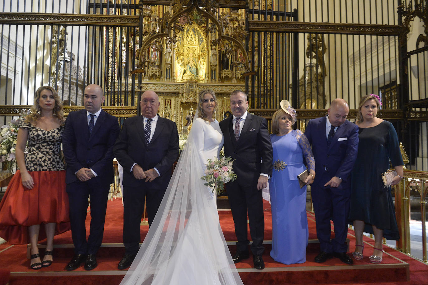 Unos 400 invitados, entre ellos numerosos rostros conocidos de la vida política, económica y social de la Región, asiten al enlace del presidente de Grupo Sureste, Raúl Colucho, y su ya esposa, Beatriz Marín Soto