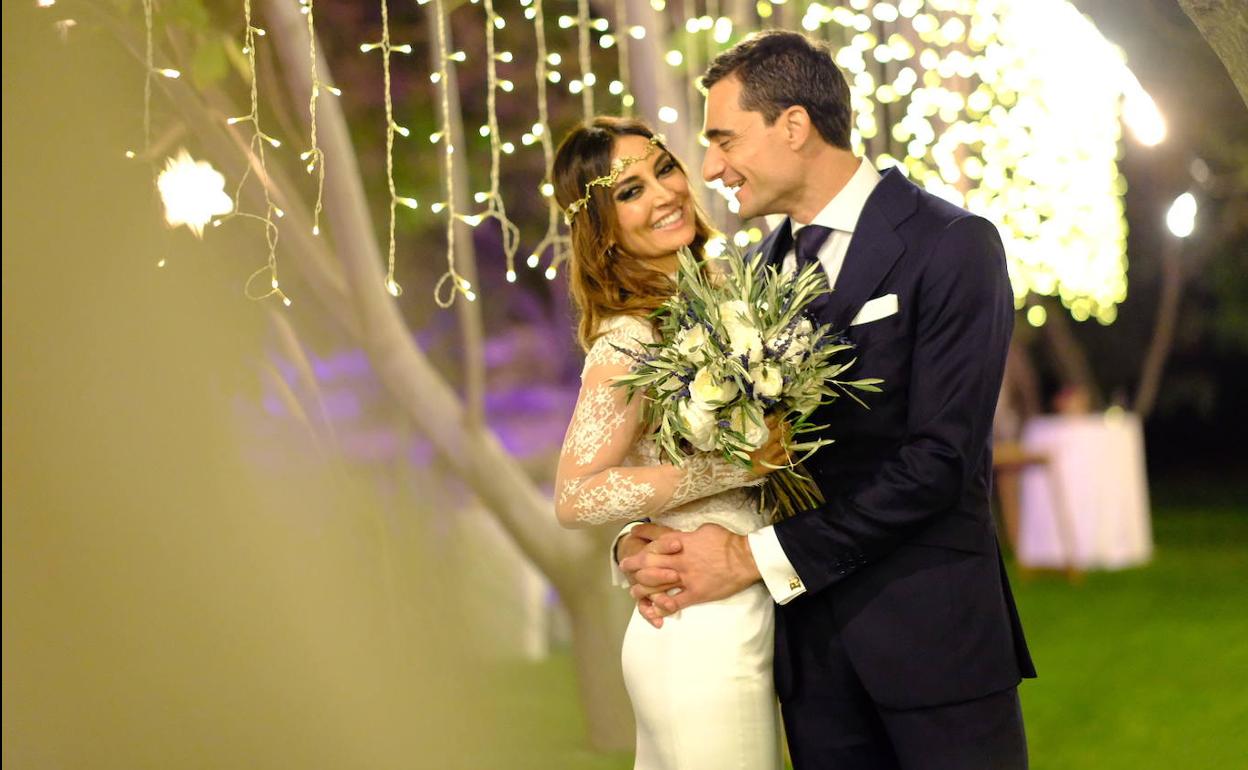 Elena González y Paco Ureña, en la celebración de su enlace. 