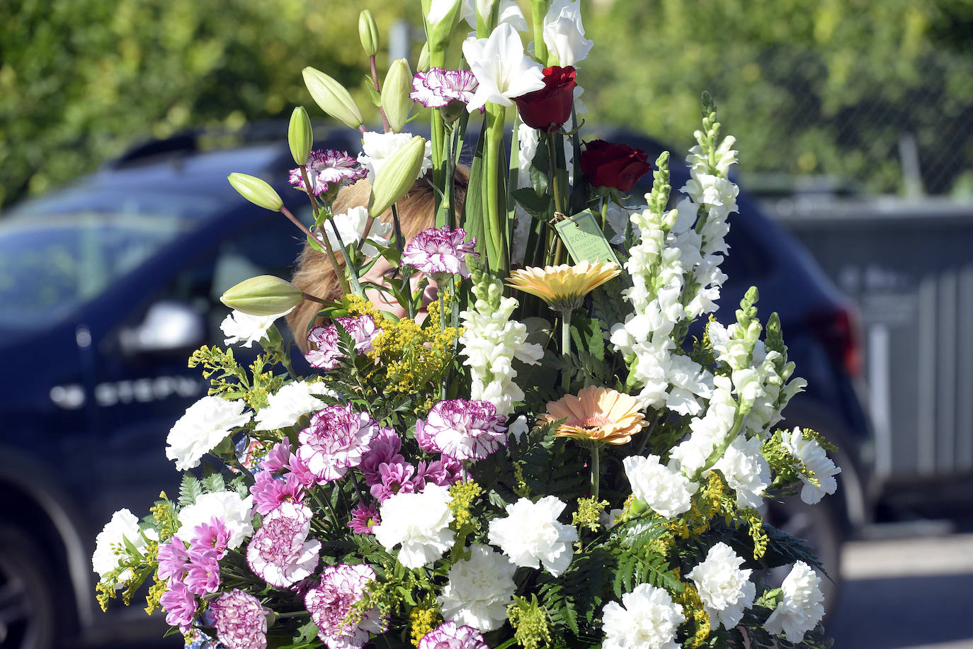 El cementerio de Llano de Brujas se construyó porque el más cercano, el de El Esparragal, quedaba muy retirado para los vecinos de la zona.