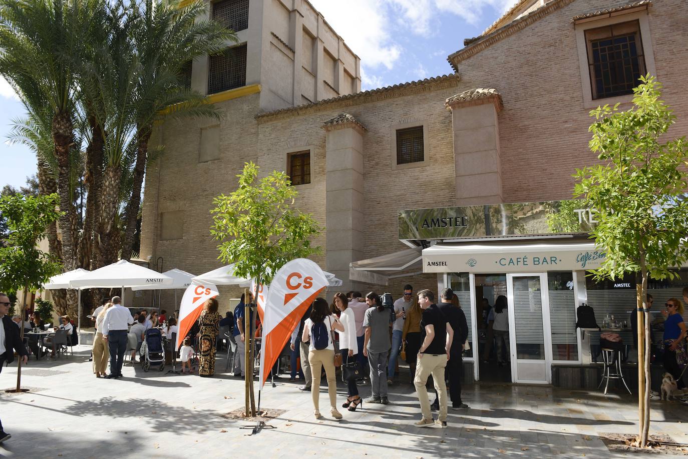 El candidato naranja asegura que «si los españoles quieren un gobierno de centro y moderado, tienen que votar al único partido que garantiza un gobierno de centro, y ese es Ciudadanos»