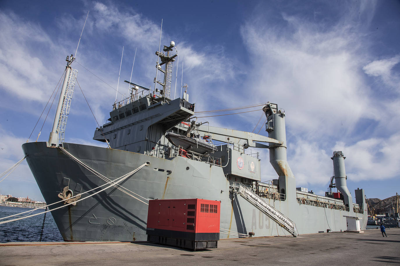 La Armada da de baja el principal buque de transporte del Ejército de Tierra por las dificultades para modernizarlo.