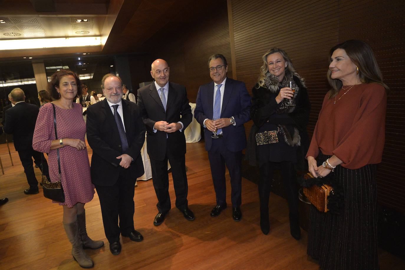 La delegación en la Región de Murcia de la Asociación Española Contra el Cáncer (AECC) celebró su cena benéfica, en la que hizo entrega de sus premios.