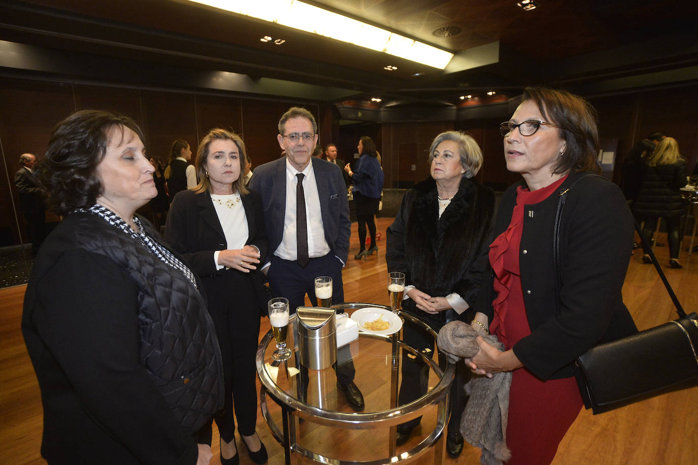 La delegación en la Región de Murcia de la Asociación Española Contra el Cáncer (AECC) celebró su cena benéfica, en la que hizo entrega de sus premios.