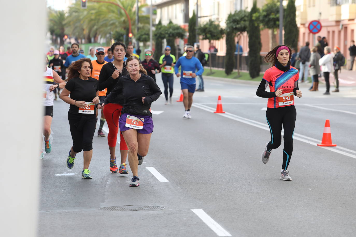 El atleta marroquí, del Unión Guadalajara, se lleva la 'media' de la Ciudad del Sol; Wafiya Benali, del CA Nogalte, triunfó en la prueba femenina