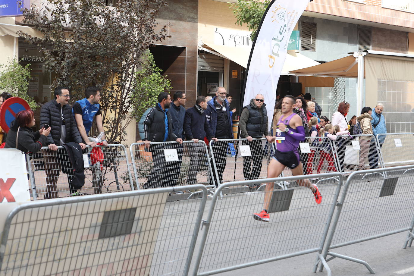 El atleta marroquí, del Unión Guadalajara, se lleva la 'media' de la Ciudad del Sol; Wafiya Benali, del CA Nogalte, triunfó en la prueba femenina