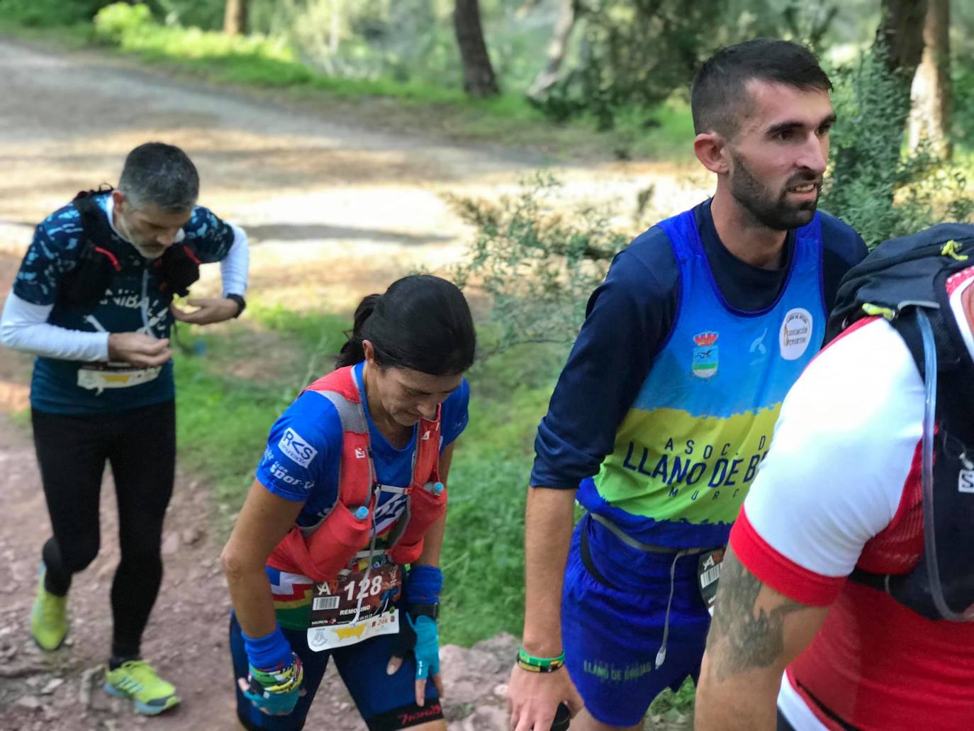 El ganador masculino se lleva la prueba con un tiempo de 2:07:39 en los 24 kilómetros, por los 2:26:35 para la triunfadora femenina