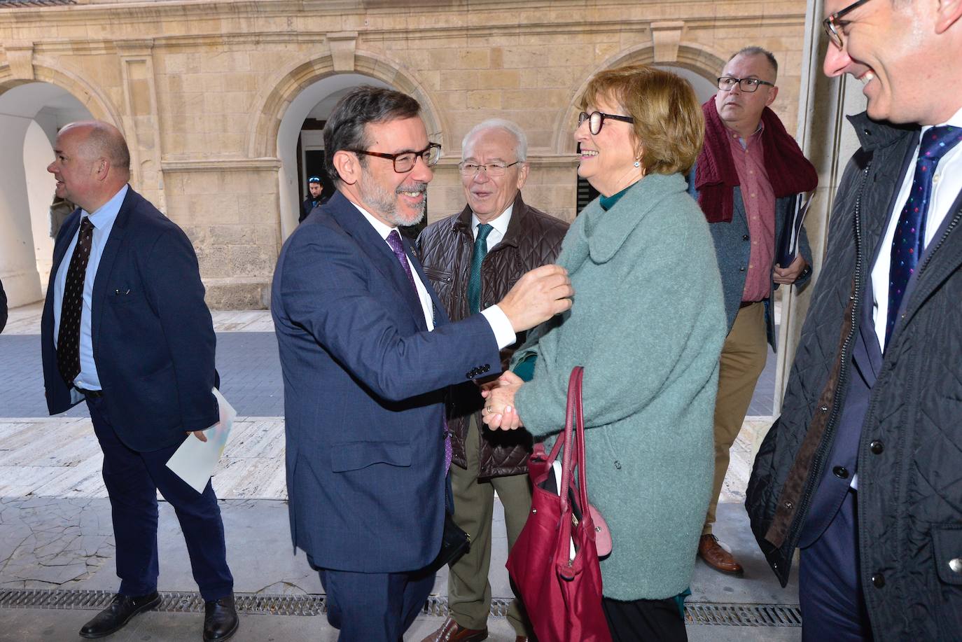 Expertos y directivos destacan en un foro de LA VERDAD las iniciativas puestas en marcha para a cumplir los 17 objetivos que marca la ONU antes de 2030.