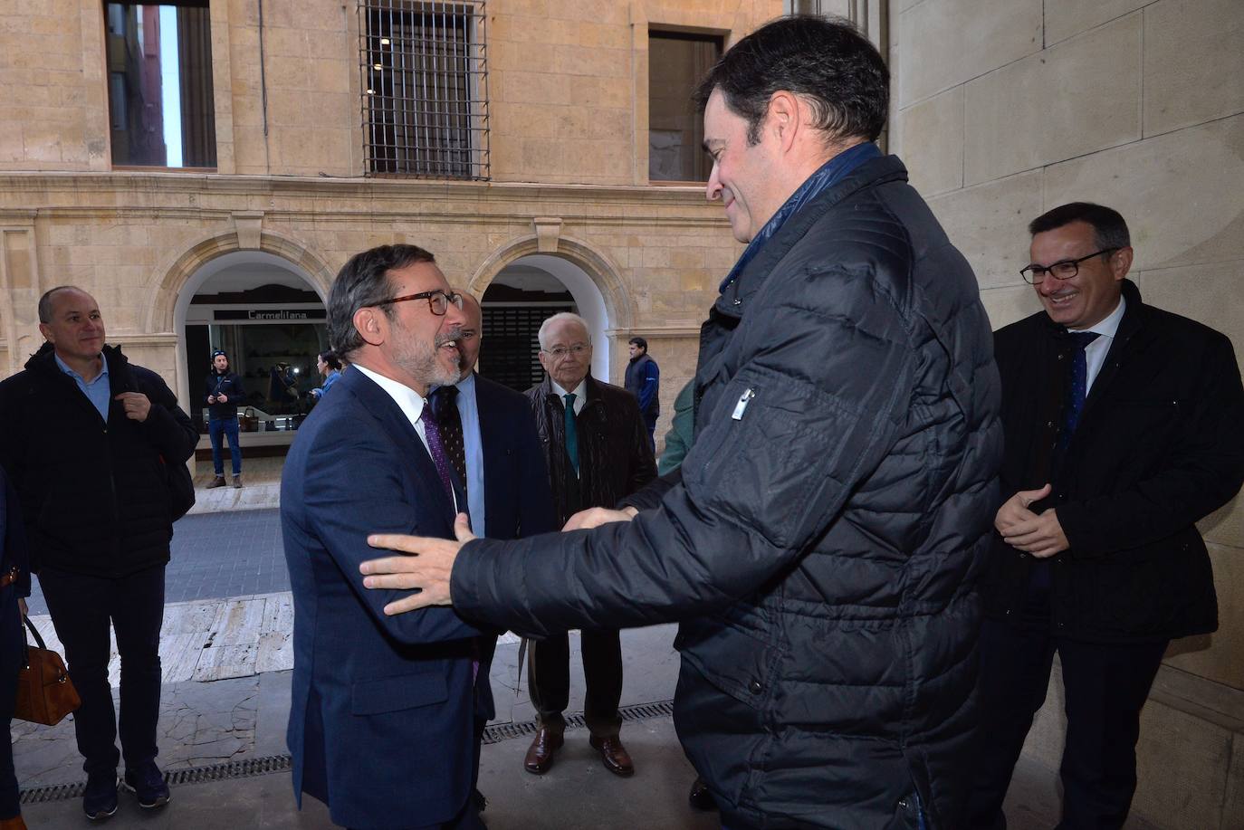 Expertos y directivos destacan en un foro de LA VERDAD las iniciativas puestas en marcha para a cumplir los 17 objetivos que marca la ONU antes de 2030.