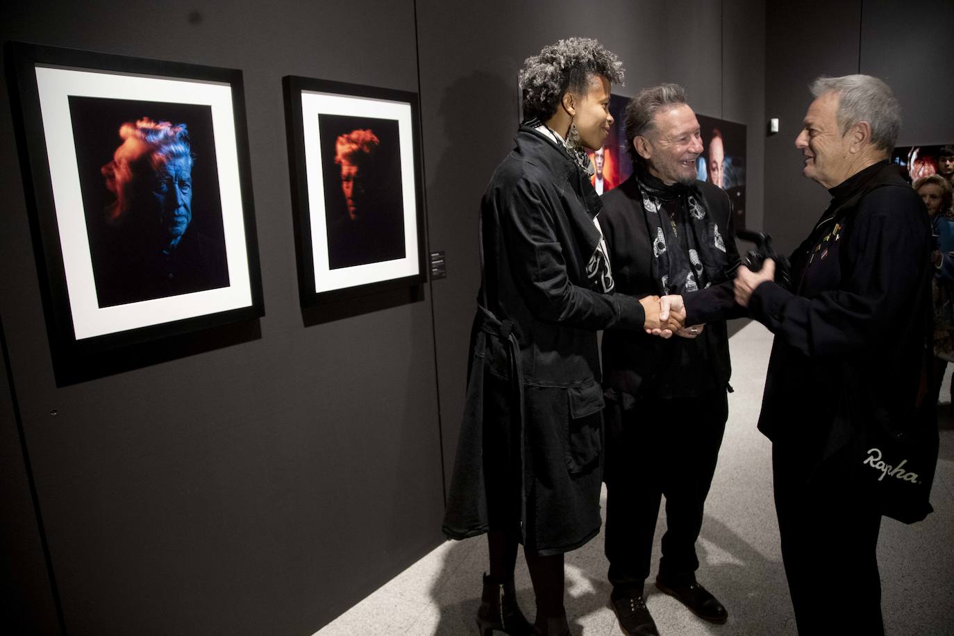 El Festival Internacional de Cine de Cartagena (FICC) inauguró, con motivo de su 48 edición, la exposición 'Psychogenic Fugue', un trabajo del estadounidense Sandro Miller que une a los actores y directores John Malkovich y David Lynch.