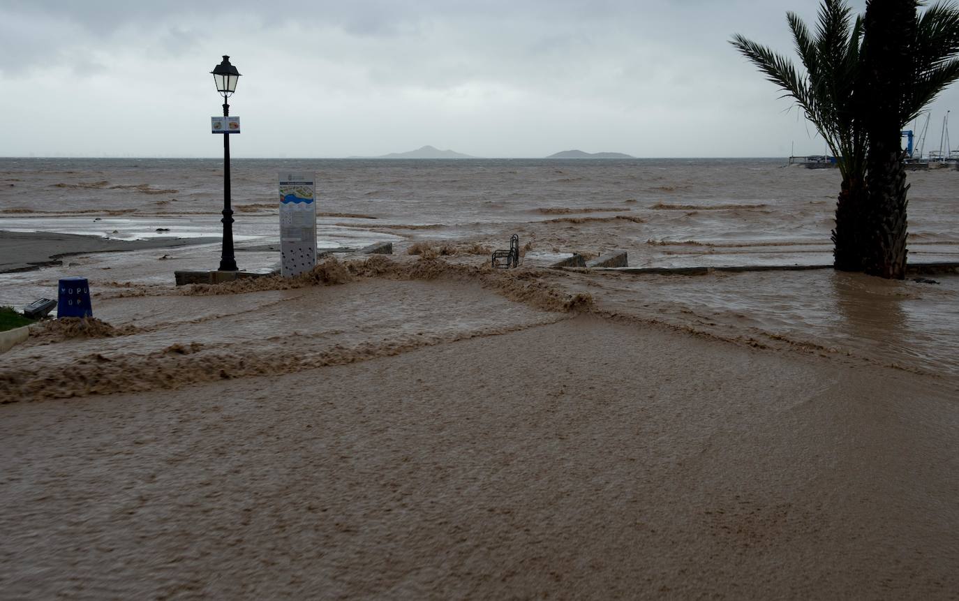 Fotos: Los arrastres del campo de Cartagena anegan Los Alcázares