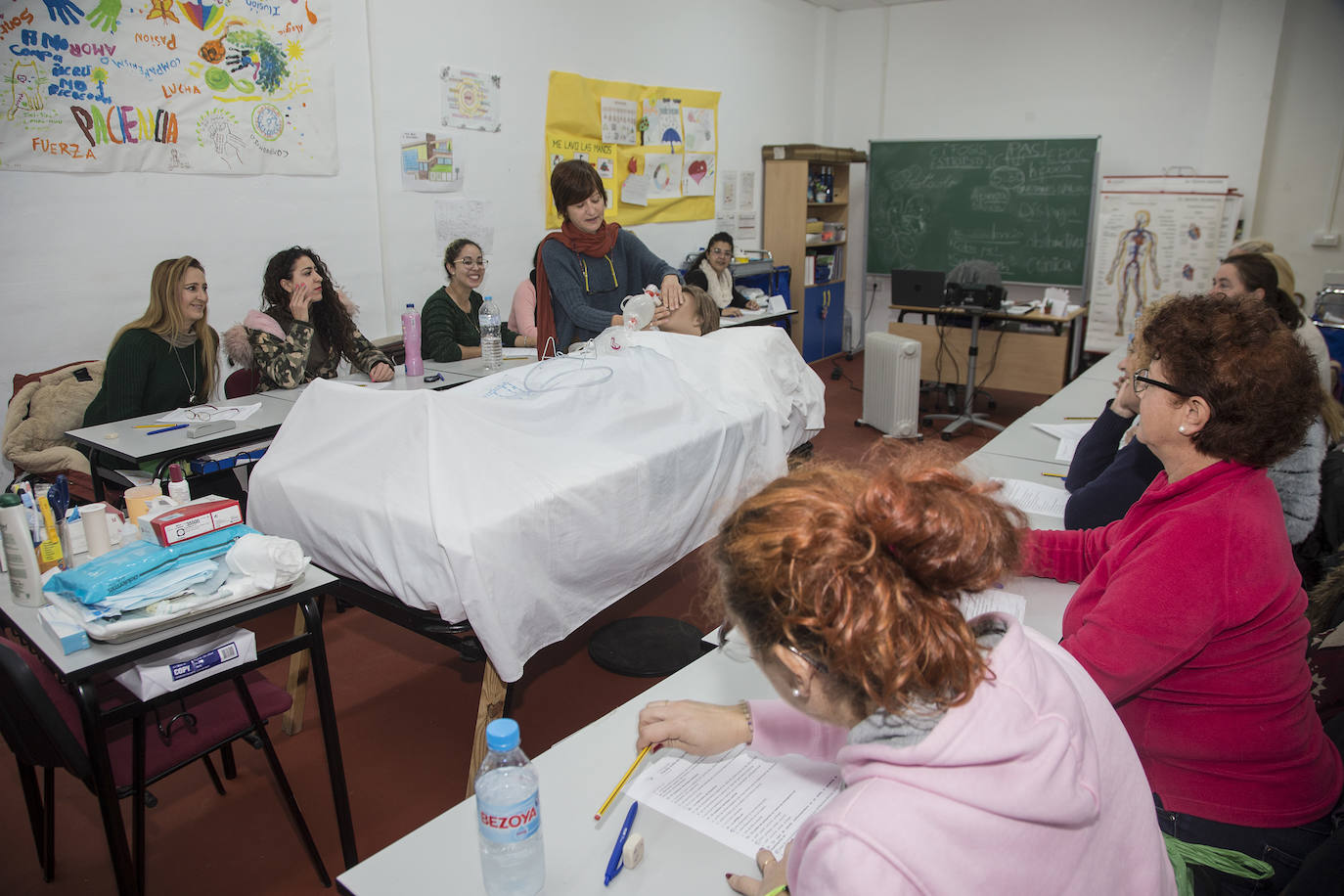 El Ayuntamiento y la Comunidad reafirman su apoyo a la fundación, que trabaja para la integración de personas con sida y con discapacidad.