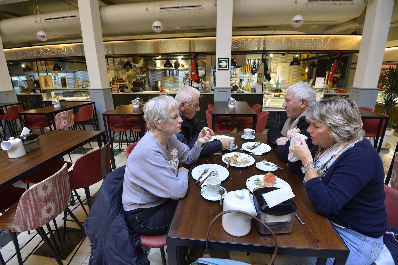 La gerencia ultima los detalles con las aplicaciones móviles Glovo, Deliveroo y Just Eat.