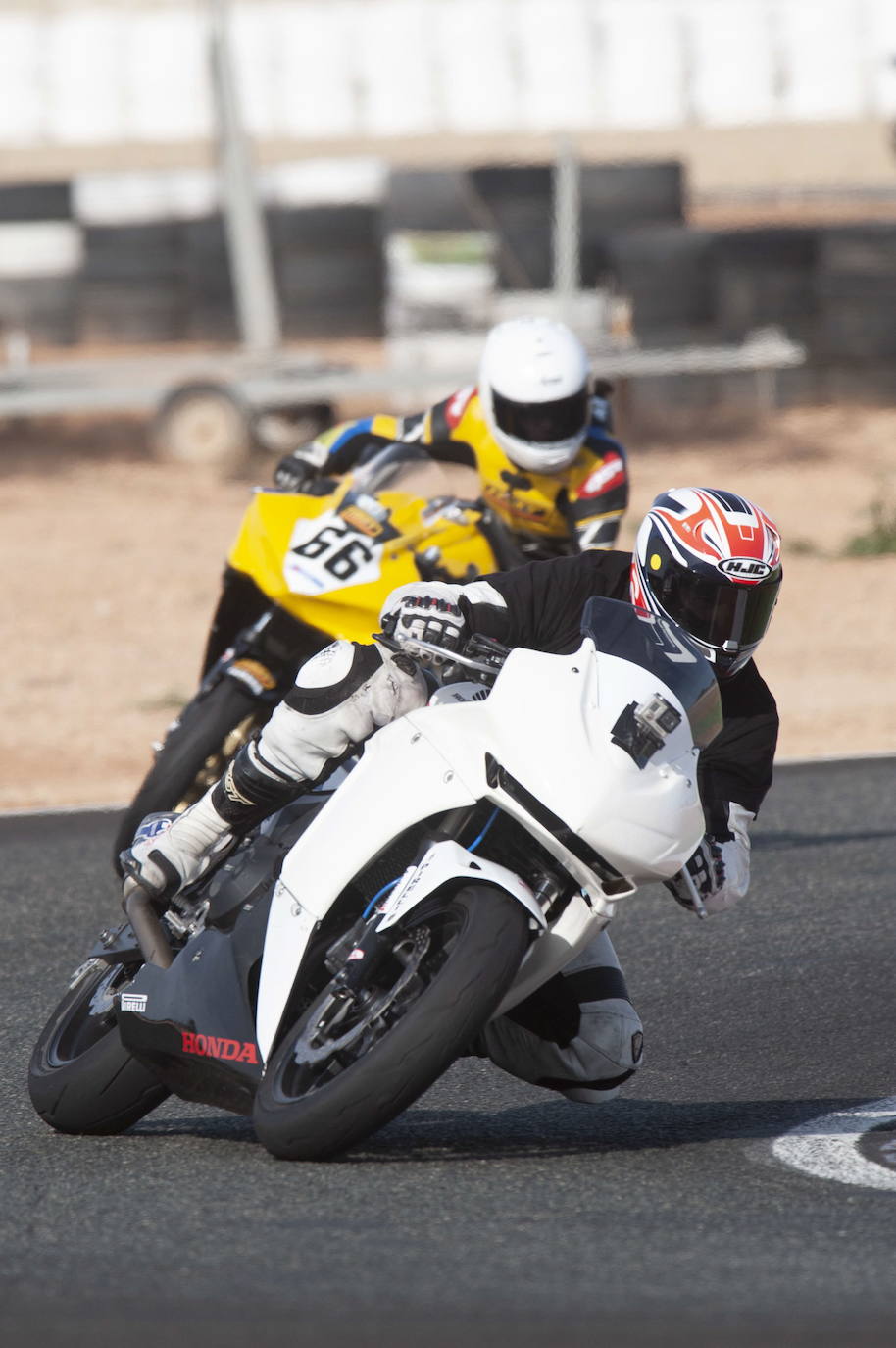 El trazado, mejorado y ensanchado, acoge también competiciones automovilísticas pero está penalizado por la falta de homologación y de apoyos.