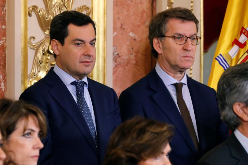 Los presidentes andaluz, Juan Manuel Moreno, y gallego, Alberto Núñez Feijóo
