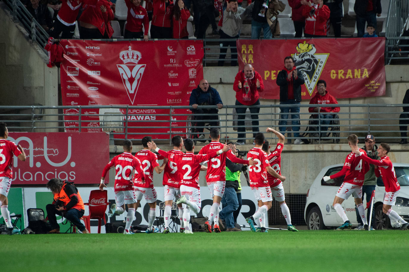 El Cartagena fue mejor en la primera parte, pero el amor propio de los de Adrián Hernández decantó un duelo en el que marcaron Edu Luna y Víctor Meseguer