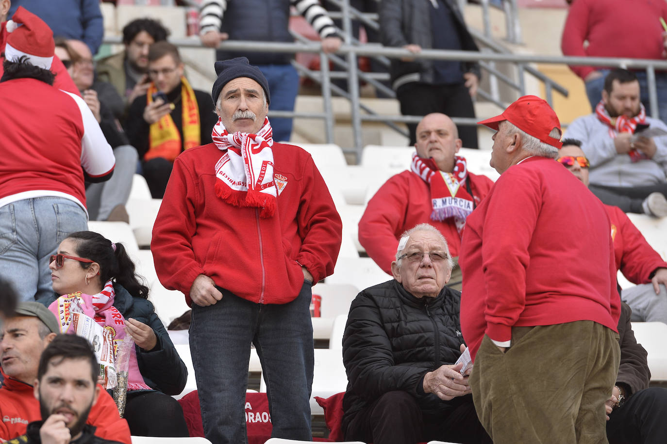 El equipo de Sandroni tira de oficio para llevarse los tres puntos del Enrique Roca, en un duelo en el que los granas no tuvieron ni fútbol ni acierto