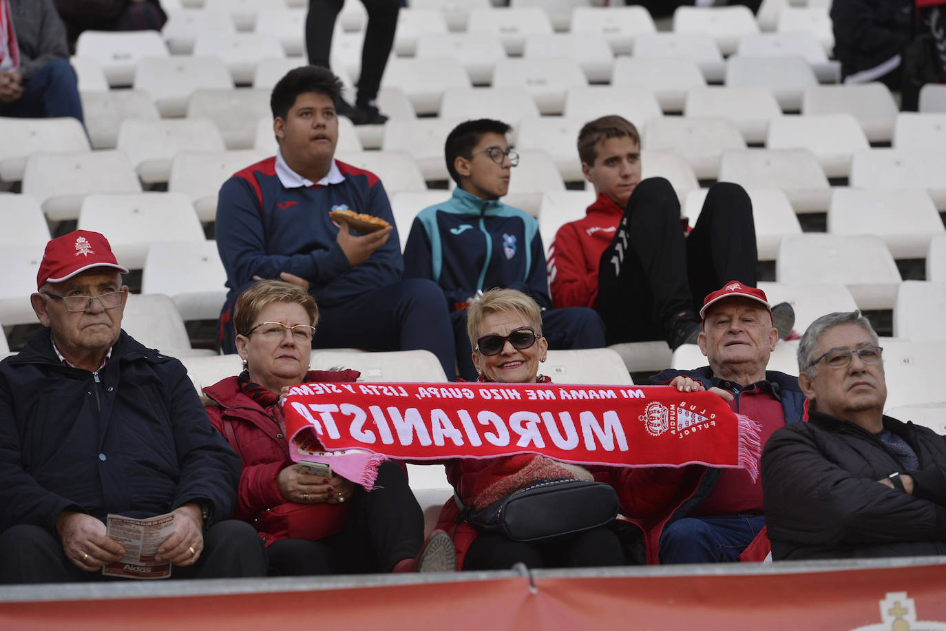 El equipo de Sandroni tira de oficio para llevarse los tres puntos del Enrique Roca, en un duelo en el que los granas no tuvieron ni fútbol ni acierto