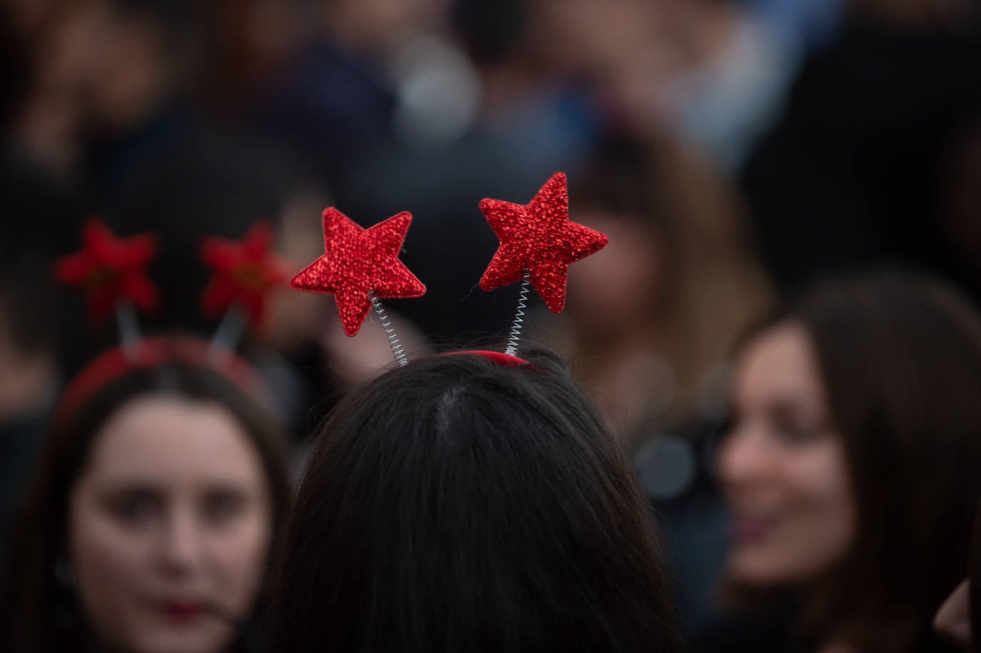 Miles de personas tomaron las calles este martes desde la hora de comer para celebrar la Nochebuena junto a familiares y amigos