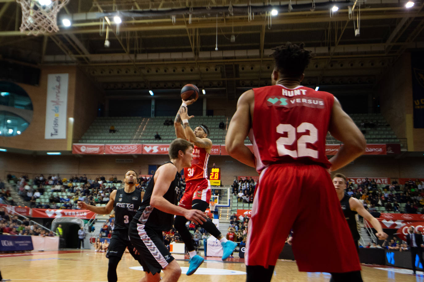 El UCAM cedió por la mínima un desastroso partido contra un Bilbao menos malo para sumar su séptima derrota seguida