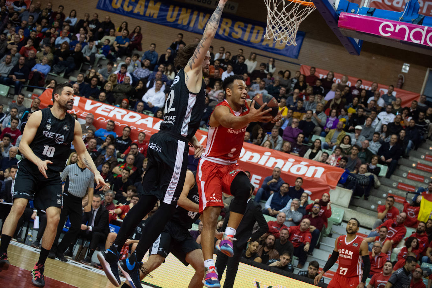 El UCAM cedió por la mínima un desastroso partido contra un Bilbao menos malo para sumar su séptima derrota seguida
