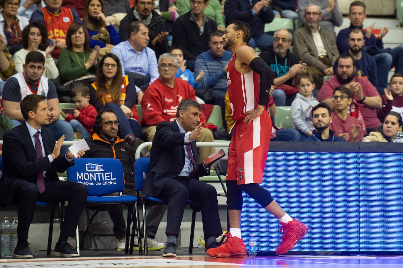 El UCAM cedió por la mínima un desastroso partido contra un Bilbao menos malo para sumar su séptima derrota seguida
