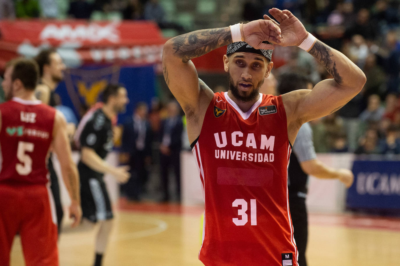 El UCAM cedió por la mínima un desastroso partido contra un Bilbao menos malo para sumar su séptima derrota seguida
