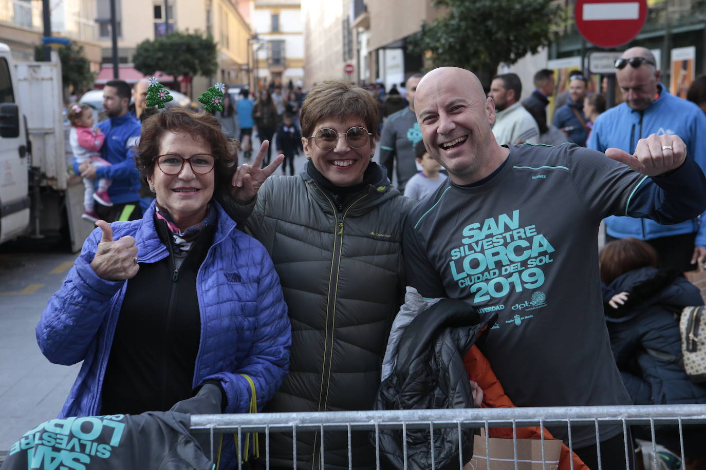 Fotos: Gran ambiente y muchos disfraces en la salida de la San Silvestre de Lorca