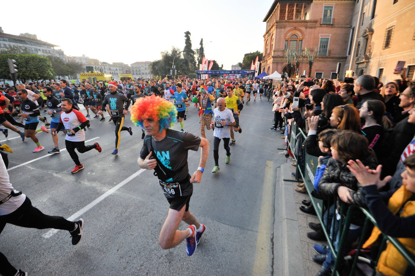 Cerca de 5.000 corredores no se han querido perder esta experiencia y han conseguido batir el récord de participación