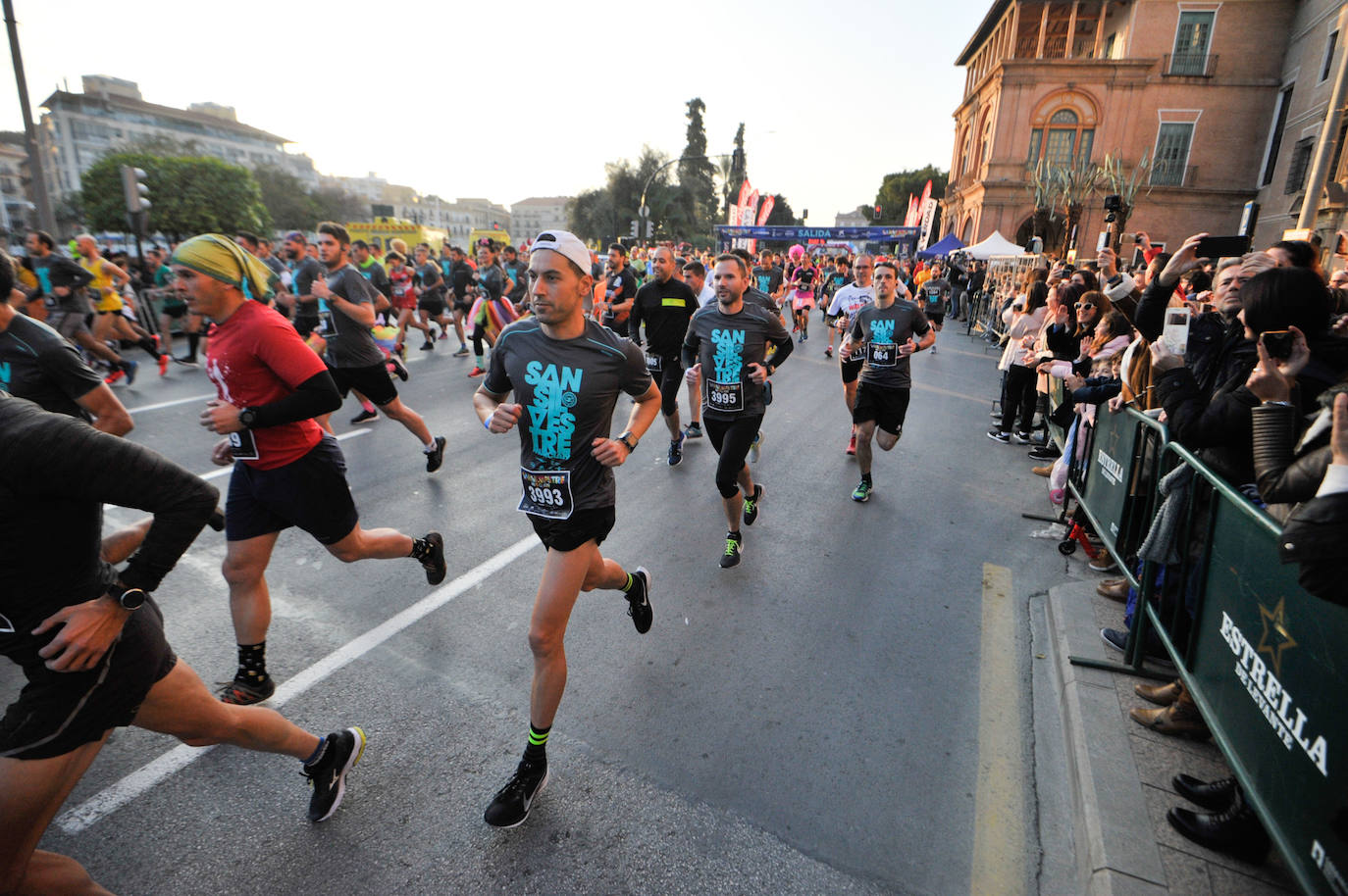 Cerca de 5.000 corredores no se han querido perder esta experiencia y han conseguido batir el récord de participación