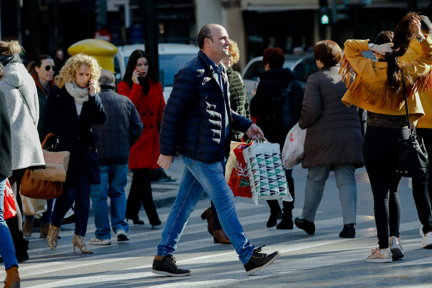Los comercios de Murcia echan el resto para prolongar la dinámica de la campaña navideña con artículos promocionados hasta finales de febrero