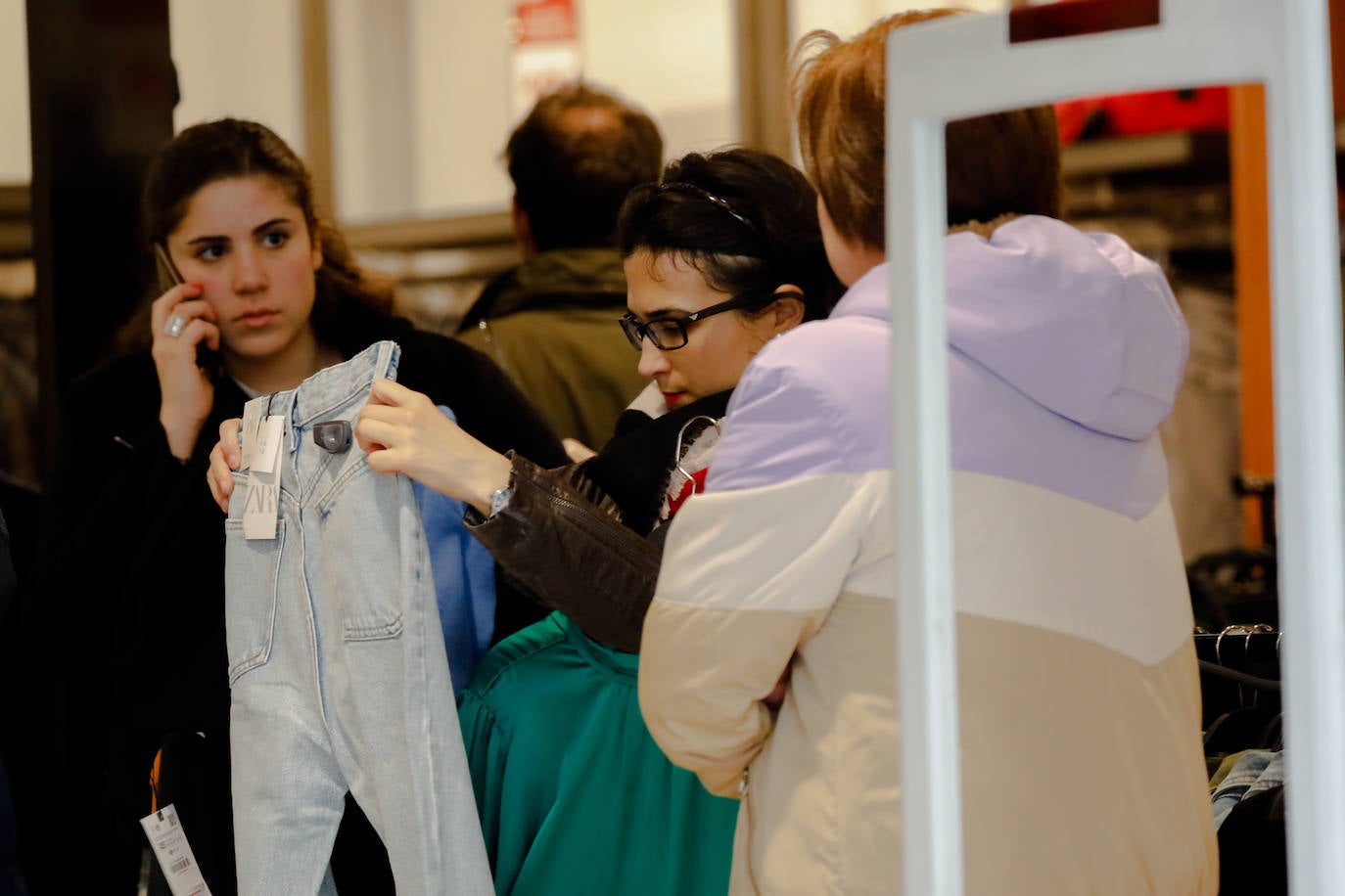 Los comercios de Murcia echan el resto para prolongar la dinámica de la campaña navideña con artículos promocionados hasta finales de febrero