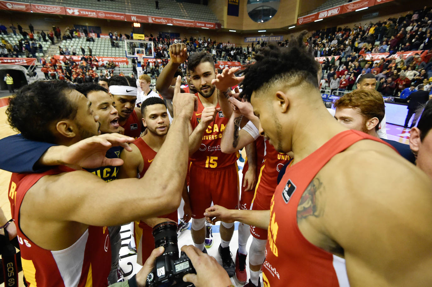 Los universitarios dicen adiós a sus ocho tropiezos consecutivos con su quinta victoria, sostenida en una gran defensa, mejora del juego colectivo y un Eddie autor de 27 puntos