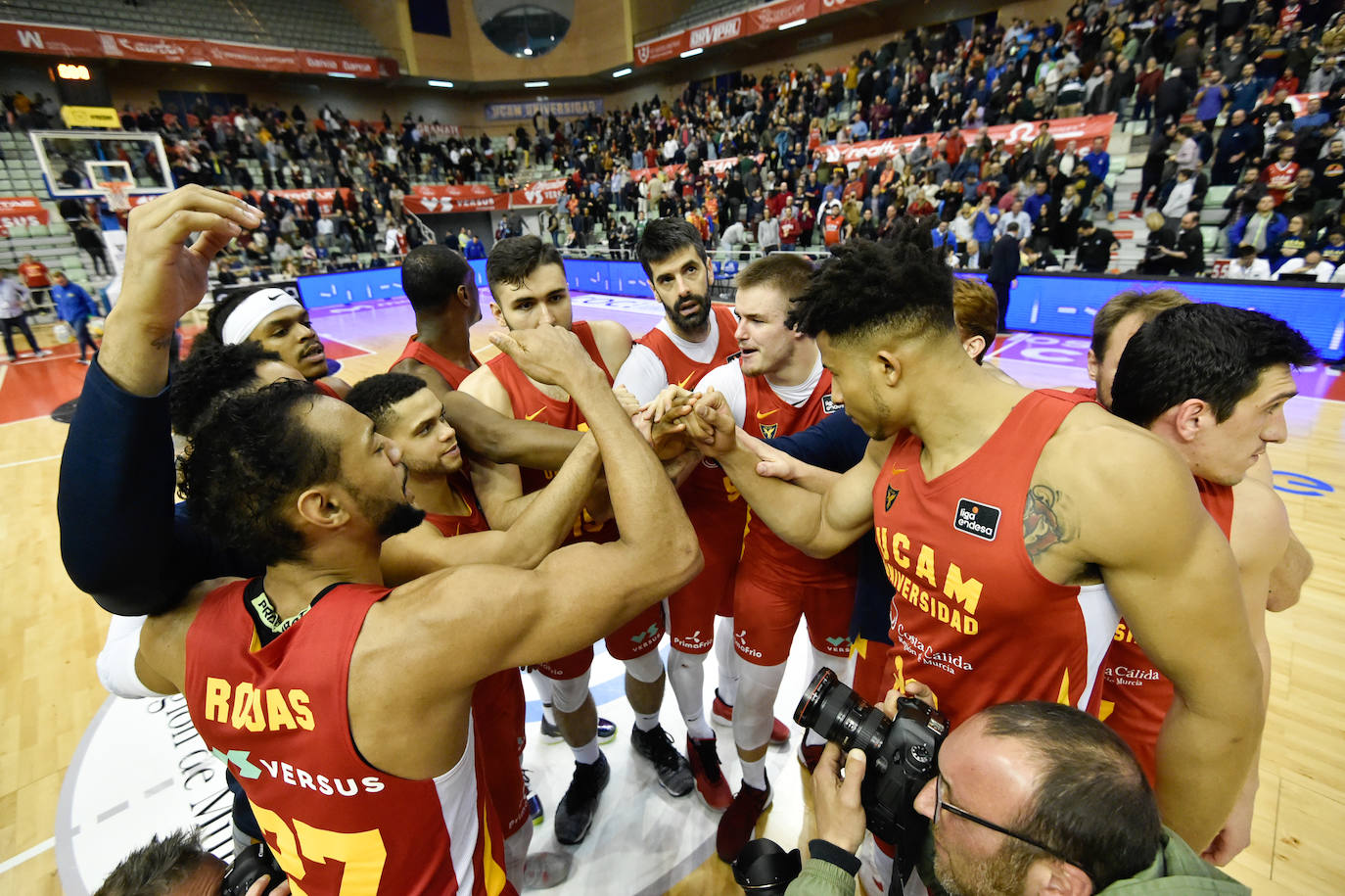 Los universitarios dicen adiós a sus ocho tropiezos consecutivos con su quinta victoria, sostenida en una gran defensa, mejora del juego colectivo y un Eddie autor de 27 puntos