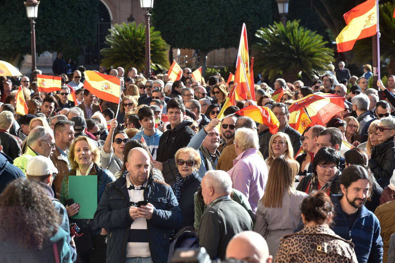 «En España cabemos todos, menos los que quieren romper la unidad nacional», proclamó la diputada Lourdes Méndez