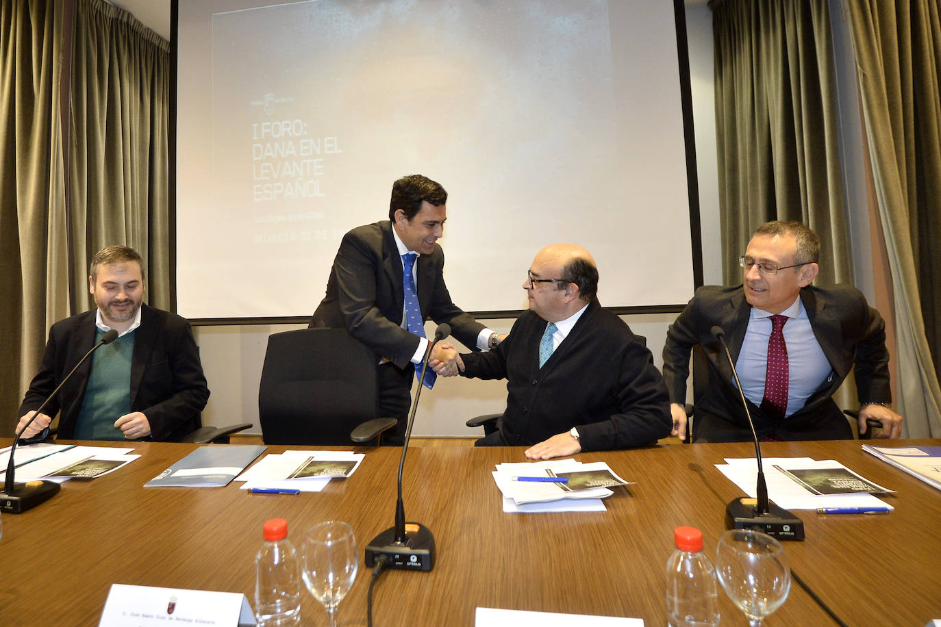 Imagen del consejero de Fomento e Infraestructuras, José Ramón Díez de Revenga, durante la I Jornada sobre la Dana en el Levante español.