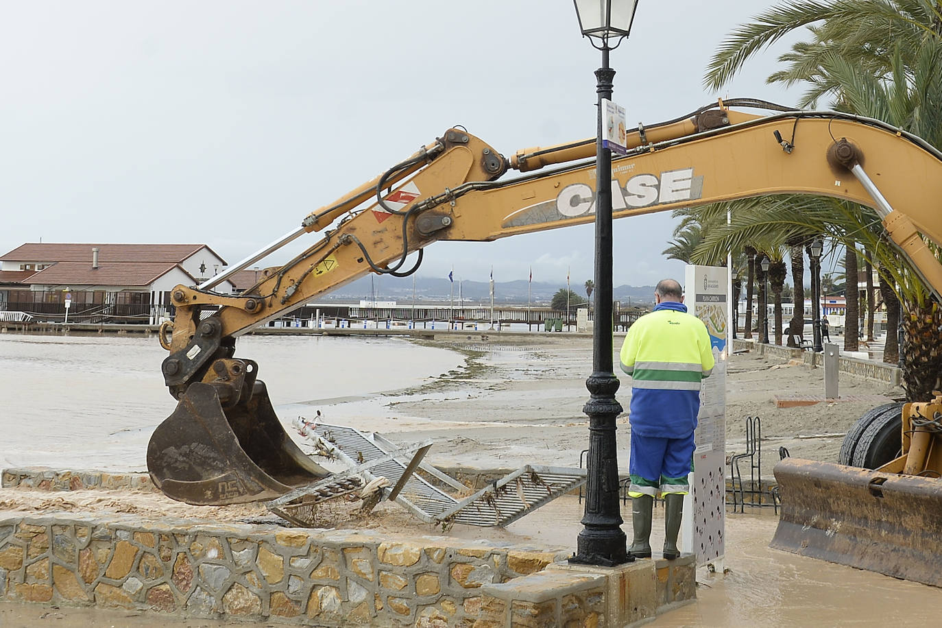 El municipio de Los Alcázares volvió a ser uno de los más afectados por el temporal que recorrió la Región