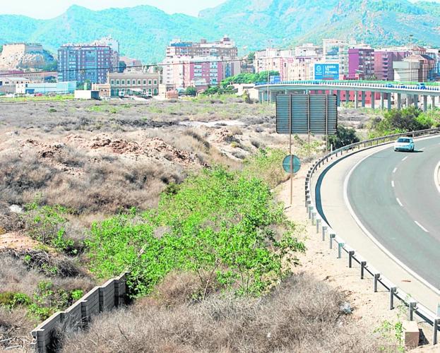 Vista de El Hondón, junto a la autovía de Murcia. 