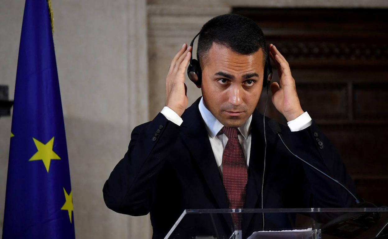 Luigi Di Maio . 