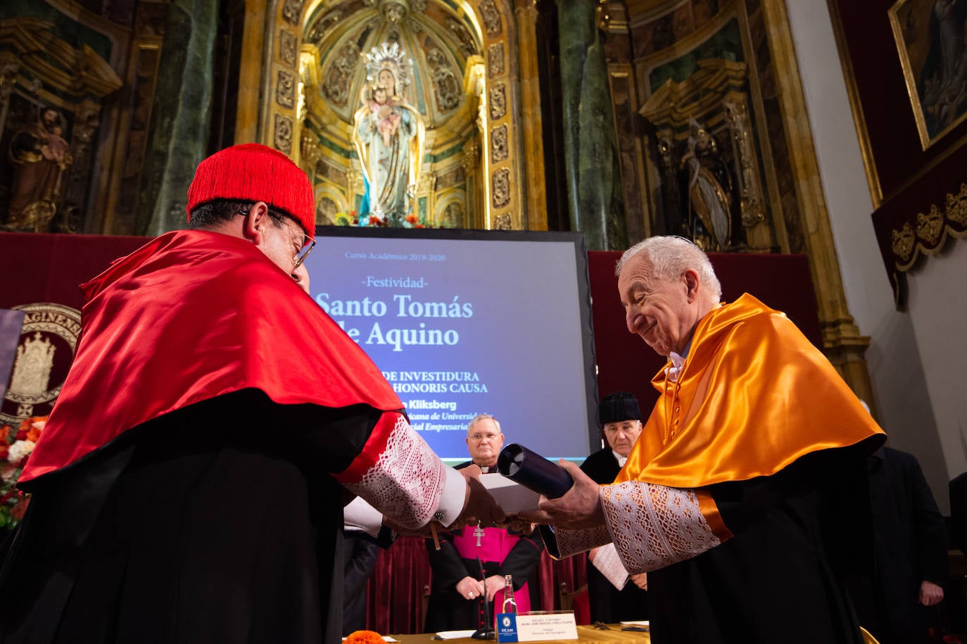 Fotos: La UCAM proyecta impartir Veterinaria, Biotecnología y Trabajo Social