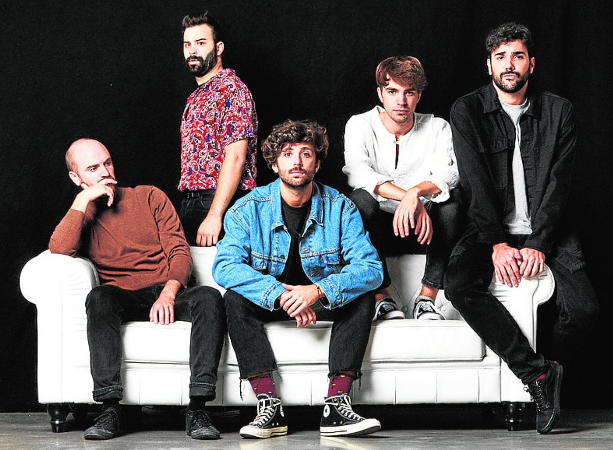 Los componentes de Triángulo Inverso. 