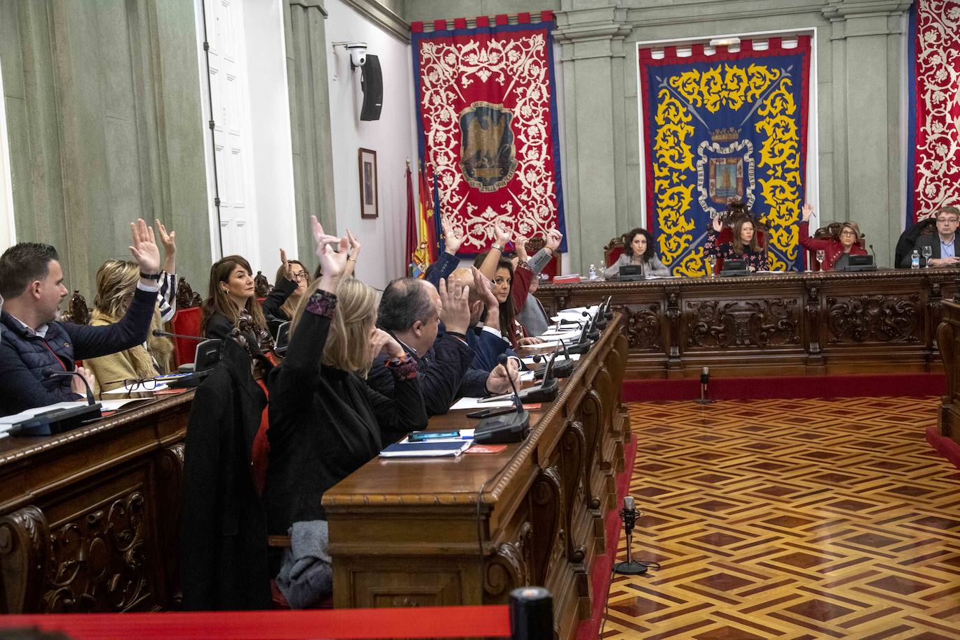 Fotos: Castejón usa un tecnicismo para no debatir la reprobación a su gobierno