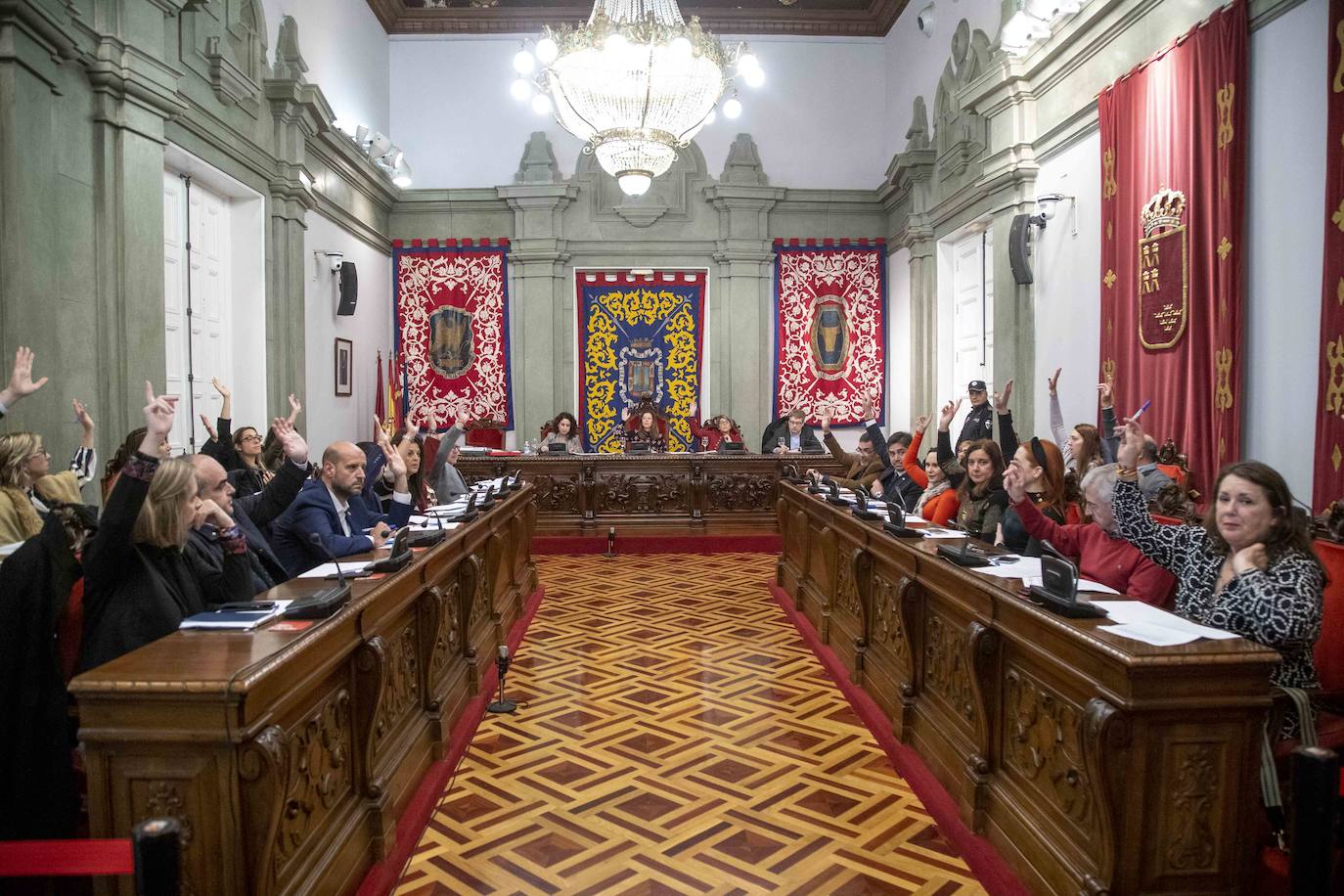 Fotos: Castejón usa un tecnicismo para no debatir la reprobación a su gobierno