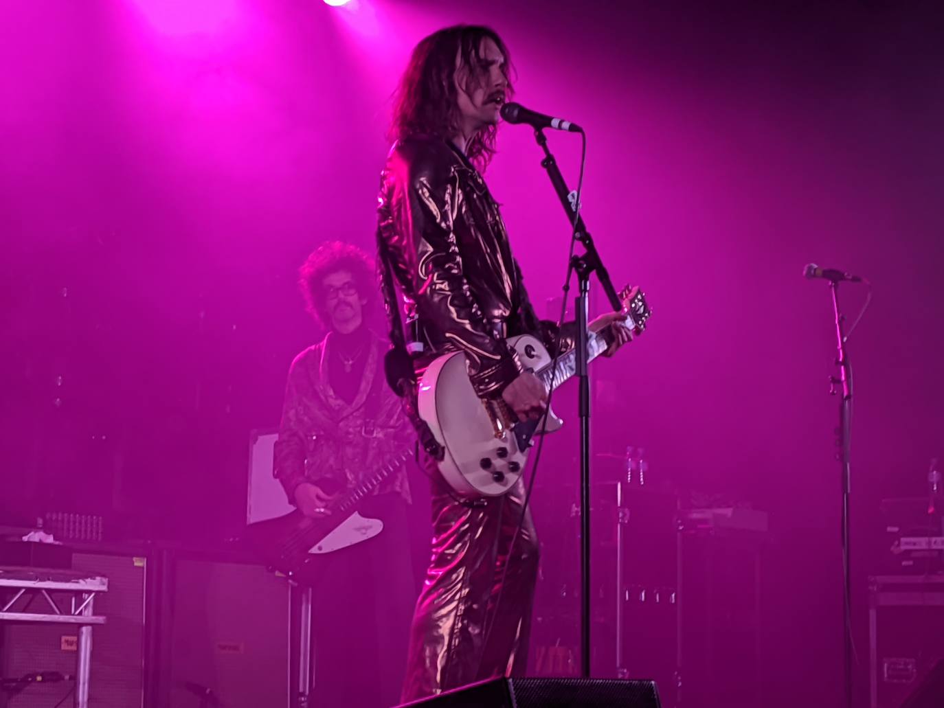 Fotos: The Darkness recuerda en Murcia cuando el rock era diversión