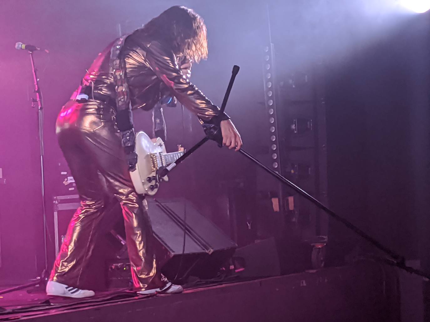 Fotos: The Darkness recuerda en Murcia cuando el rock era diversión