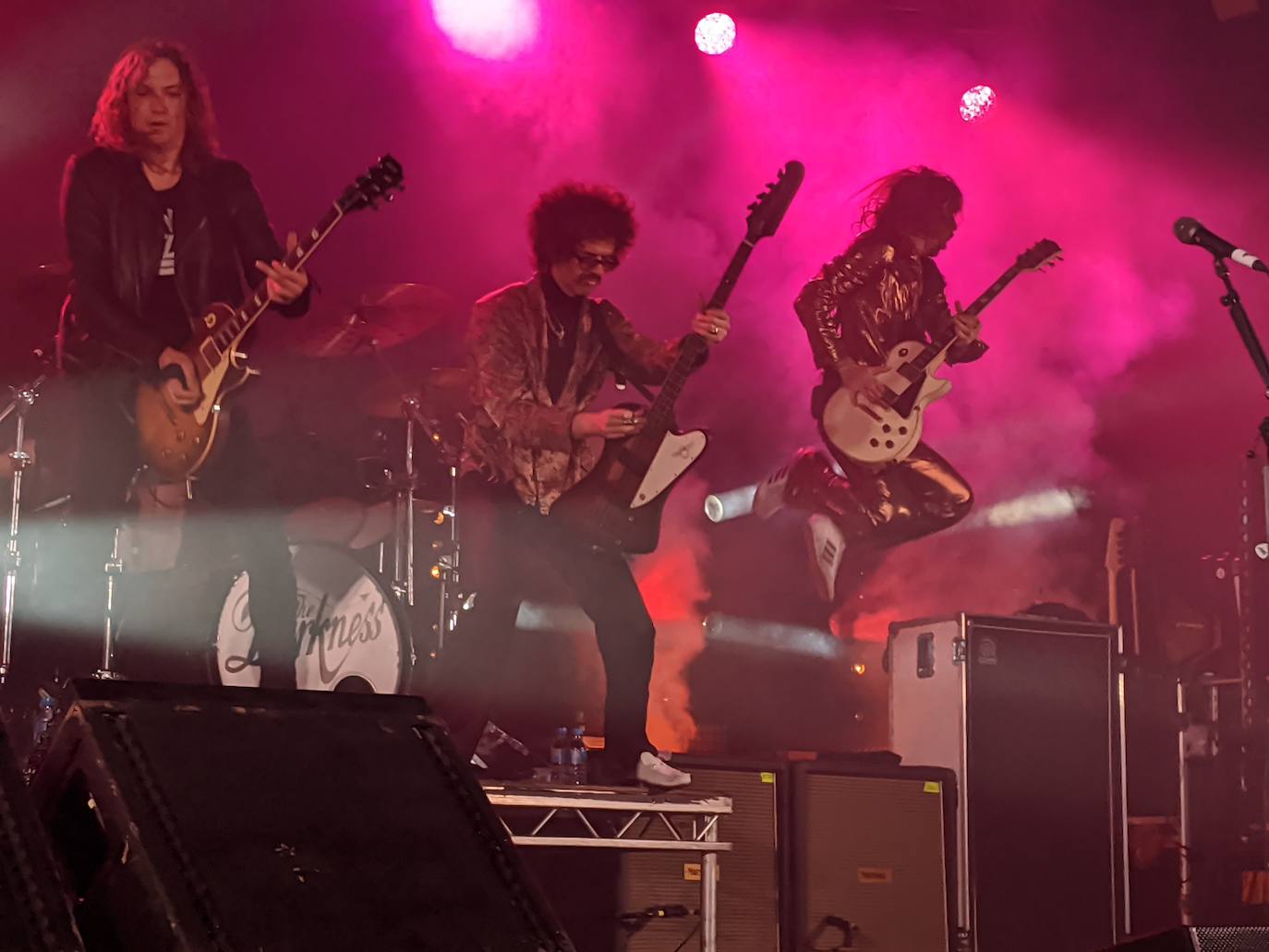 Fotos: The Darkness recuerda en Murcia cuando el rock era diversión