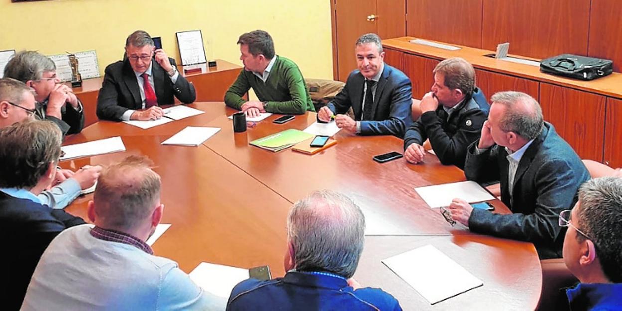 Las directivas de Proexport y de la CHS. 