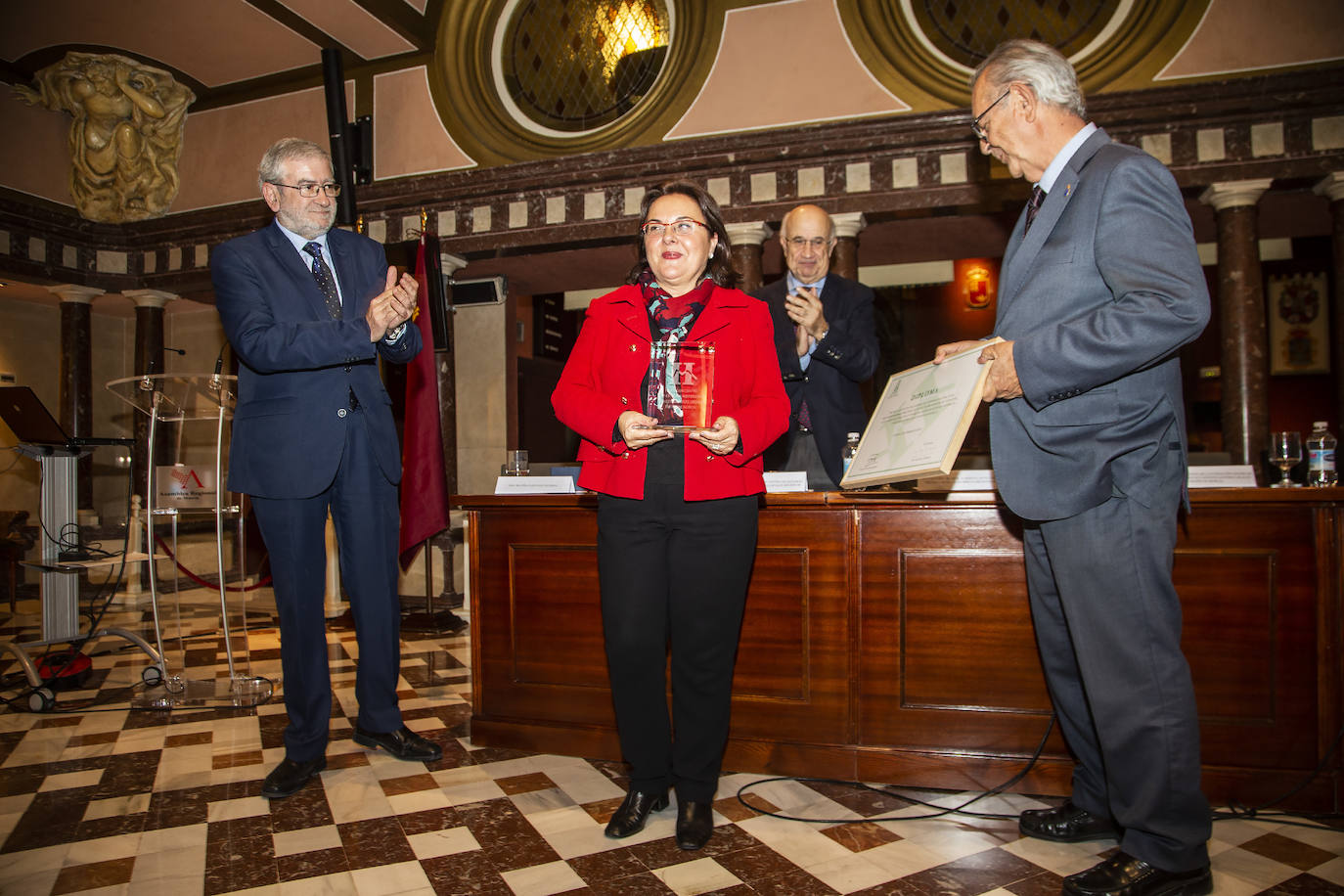 Fotos: La arqueóloga Ruiz Valderas ingresa en el Comité Científico de la Fundación de Estudios Históricos