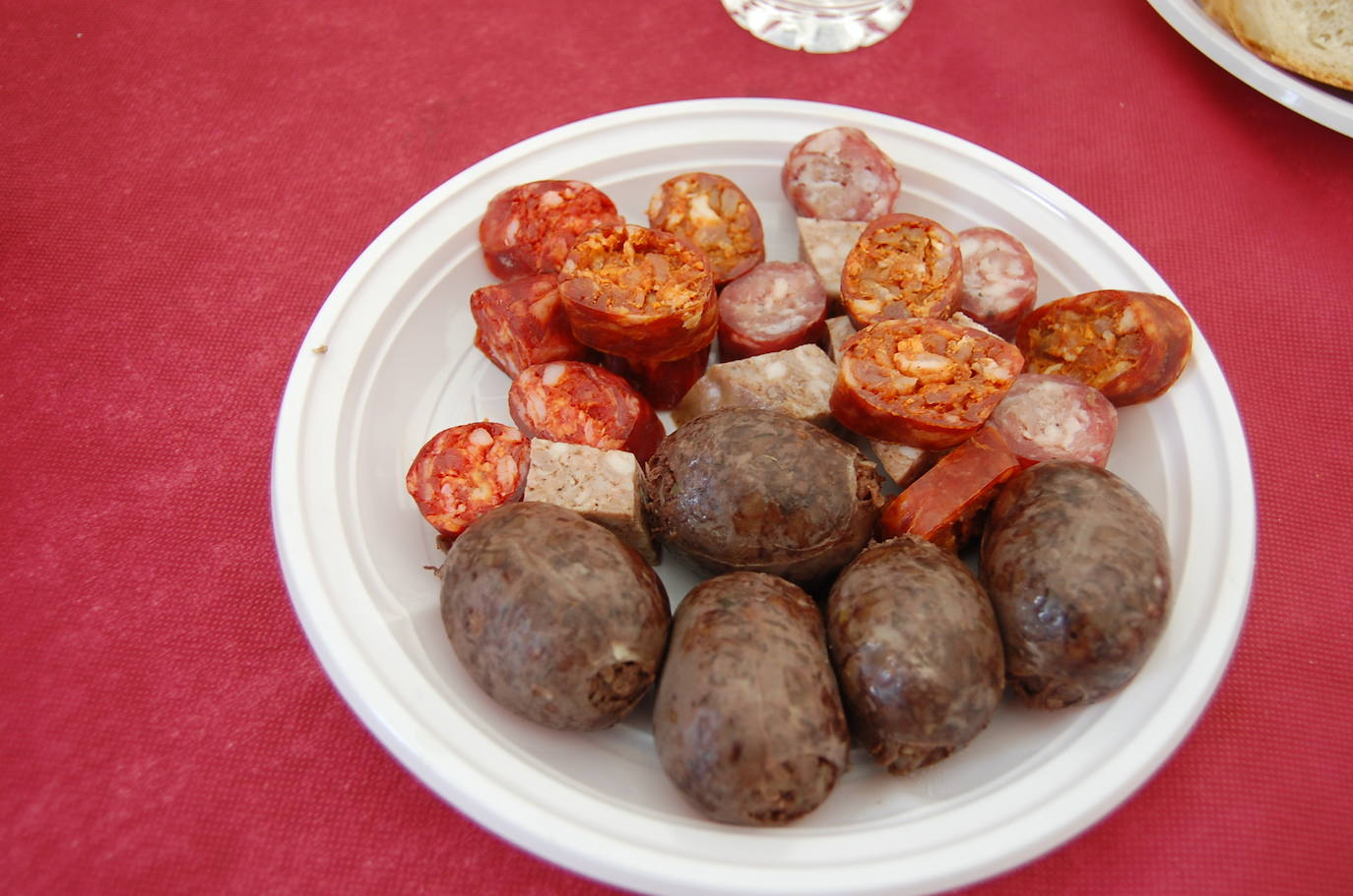 Fotos: 1.000 kilos de matanza en Alhama