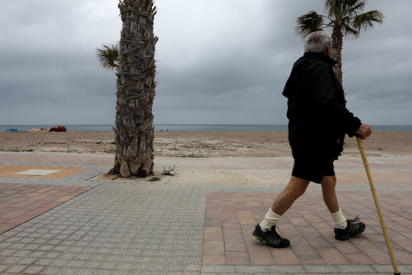 Fotos: Operación &#039;draga y pintura&#039; en las playas de la Región