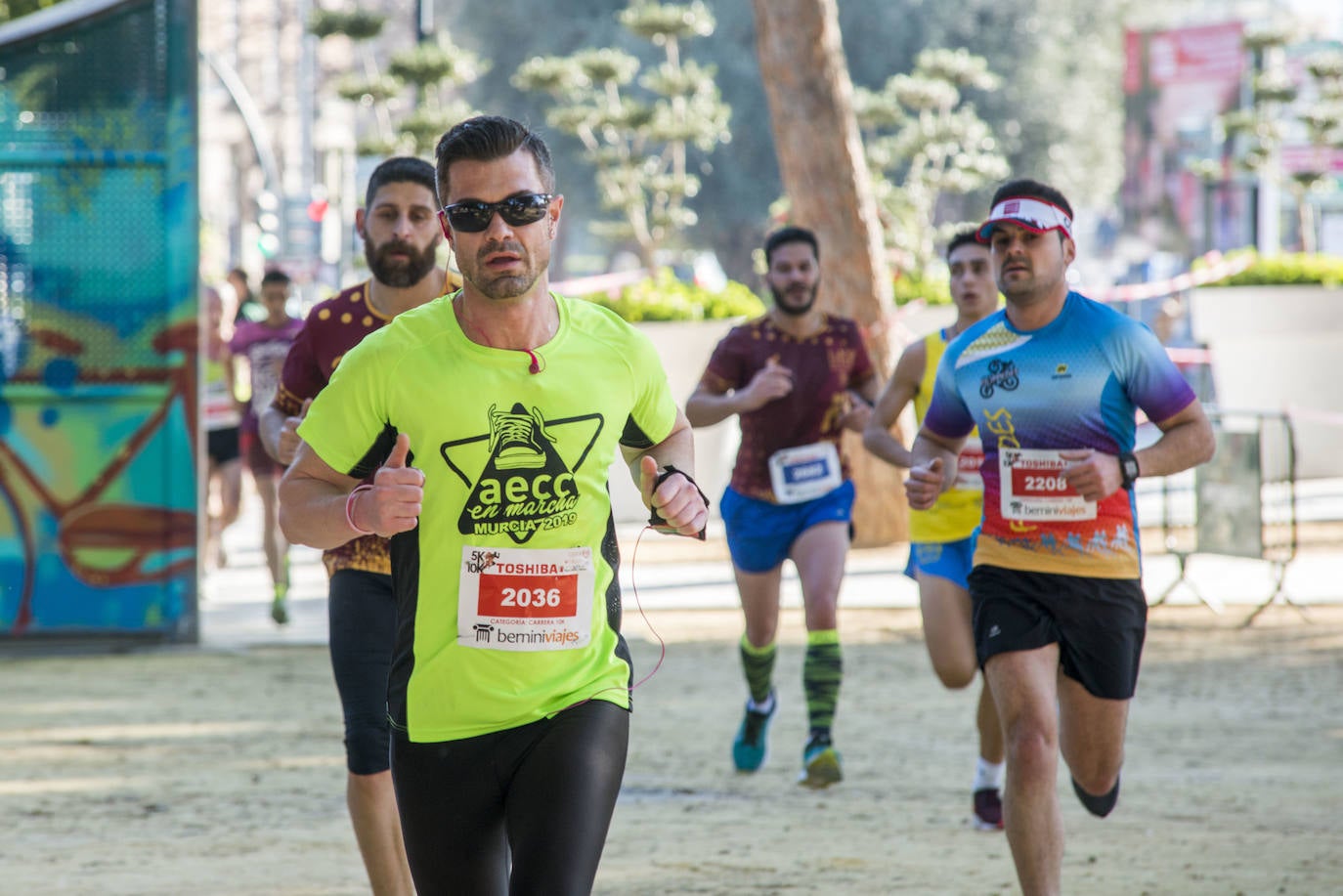 El atleta del Grupo Alcaraz se lleva la V Carrera CEI & Save the Children con un tiempo de 31:33 minutos, por los 38:57 para la atleta del Inassa Premium en los 10 kilómetros